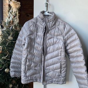 North Face Puffer Jacket - Size M